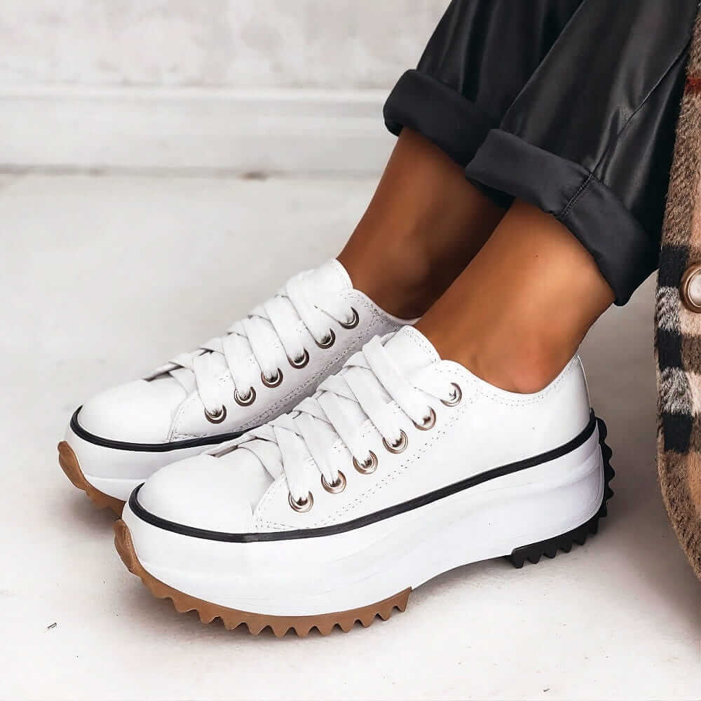 Yasmin - Comfortable Sneakers