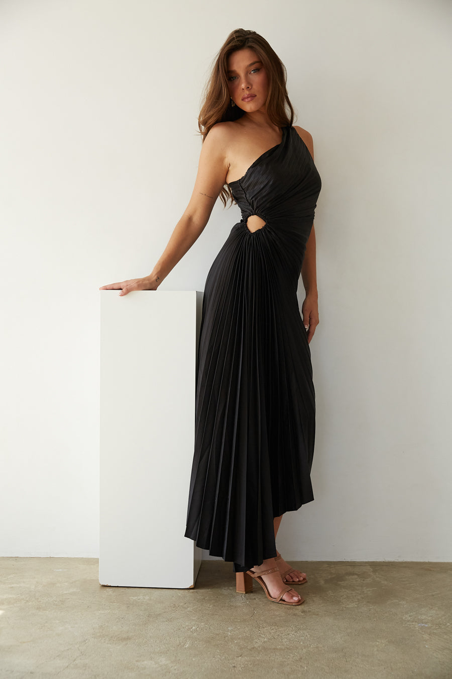 Sylviana - One-Shoulder Pleated Dress